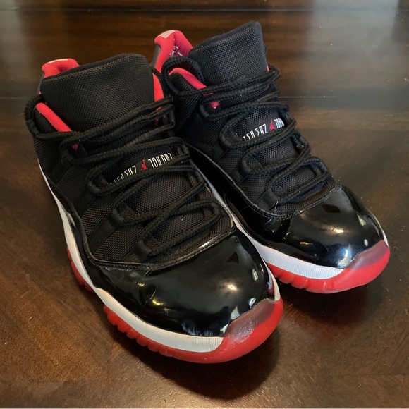 Jordan Other - Nike Air Jordan Retro 11 Low Bred 528895-012 Size 11